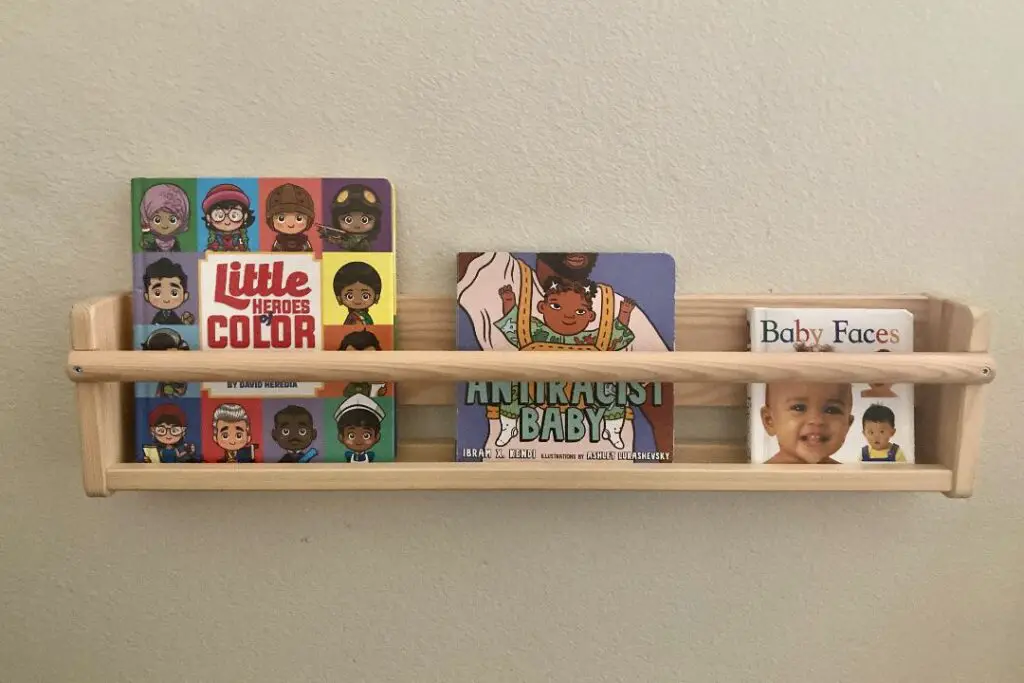 Montessori bookshelf