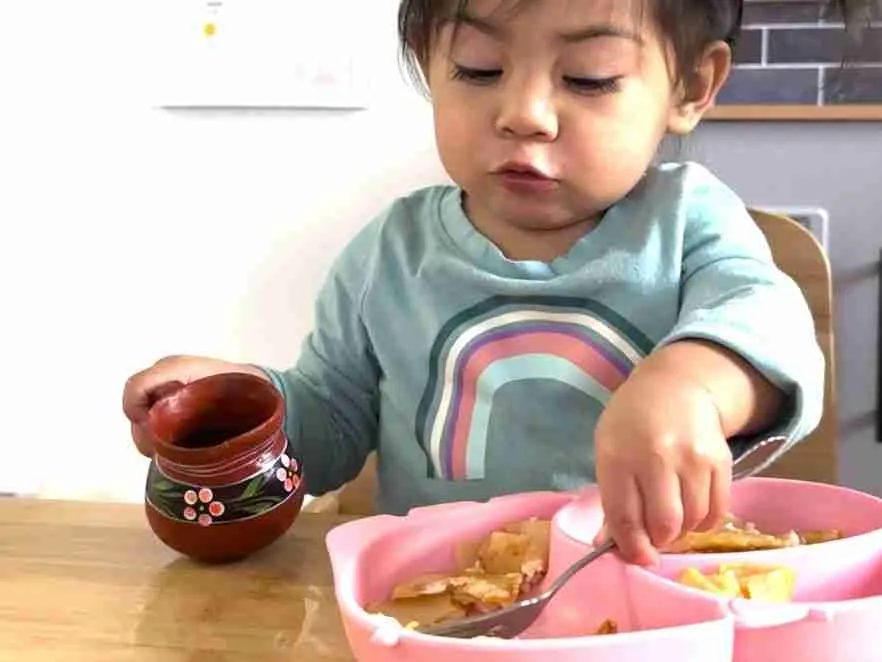 Weaning table encourages independence