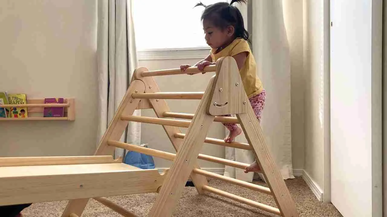 5 Best Montessori Climbing Toys For