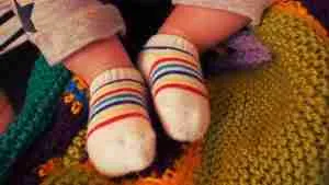 should babies wear socks to bed